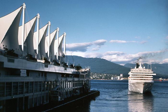 holiday inn and suites vancouver downtown by ihg