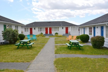 2400 Motel,Vancouver>>British Columbia,2 star