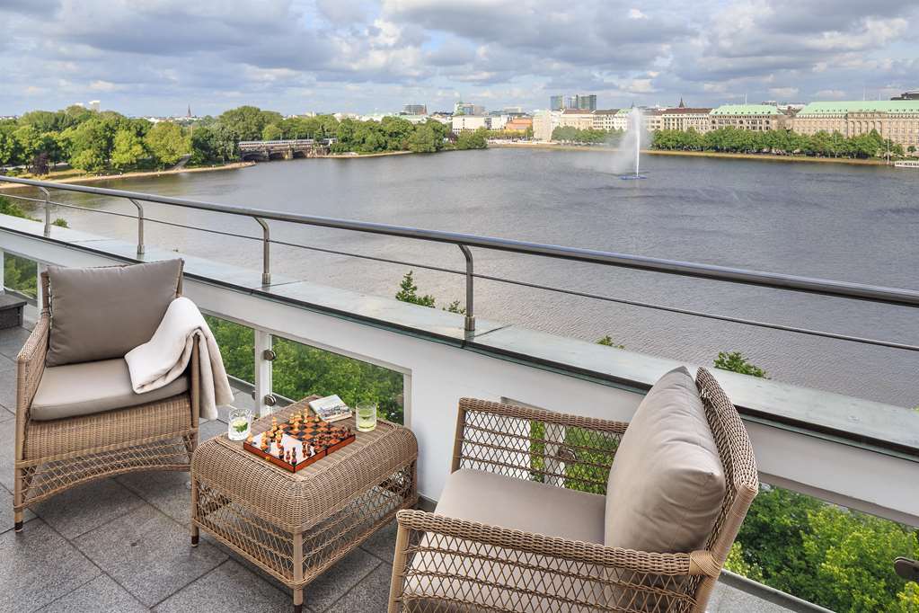 fairmont hotel vier jahreszeiten hamburg