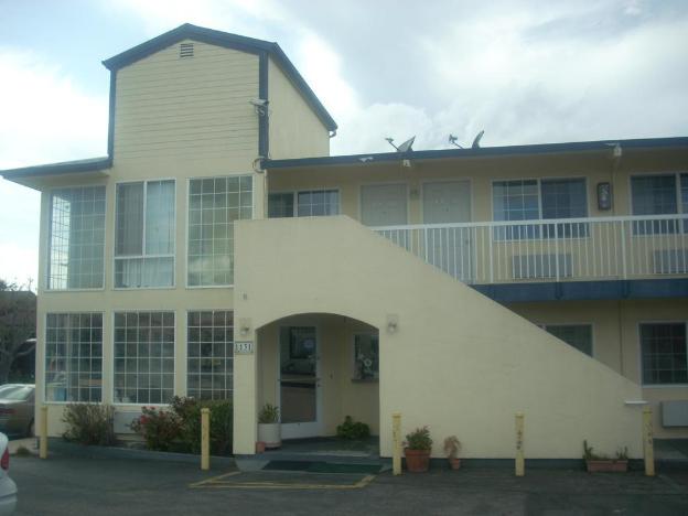 economy inn monterey