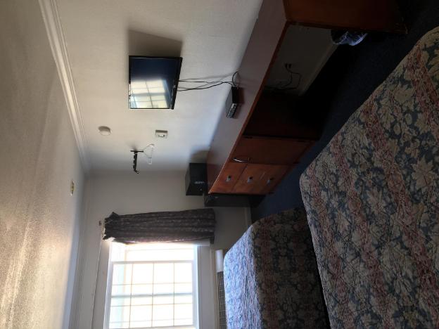 economy inn monterey