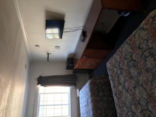 economy inn monterey