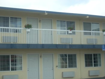 Economy Inn Monterey,Pacific Grove>>Monterey,3 star
