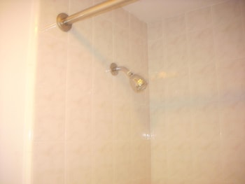 economy inn monterey