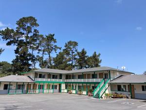 Monterey Pines Inn,Monterey>>Los Angeles County,2 star