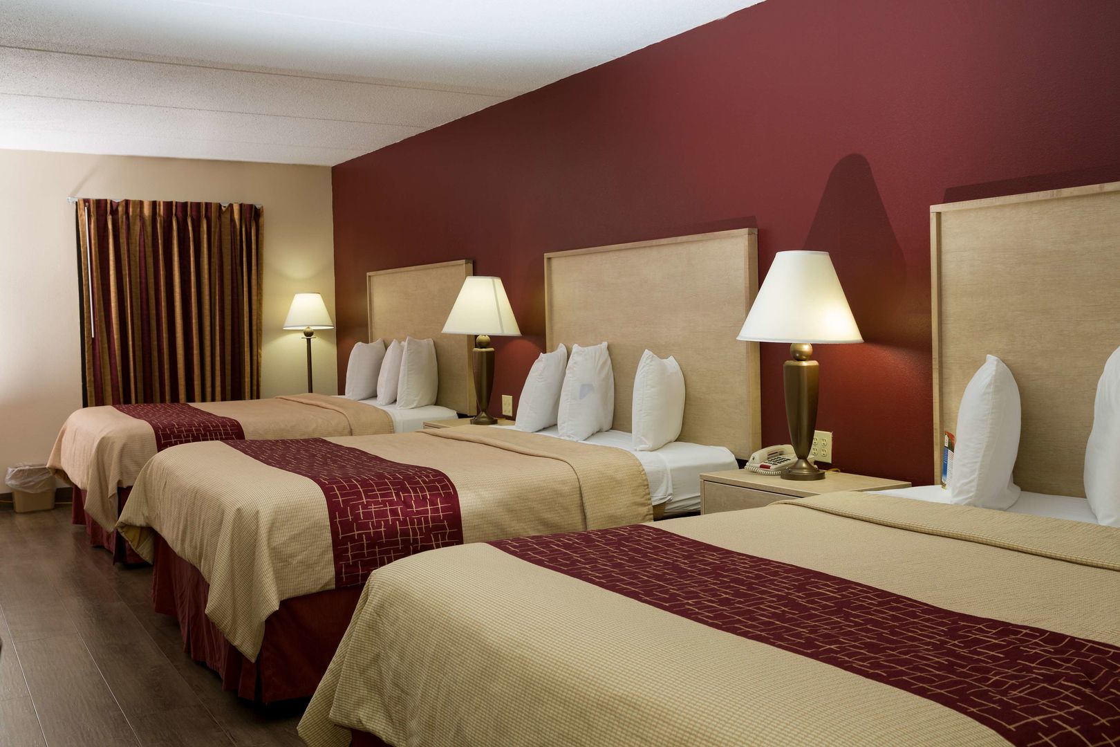 red roof inn and suites pigeon forge parkway