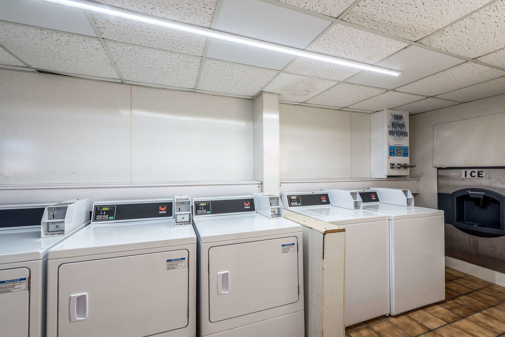 red roof inn and suites pigeon forge parkway