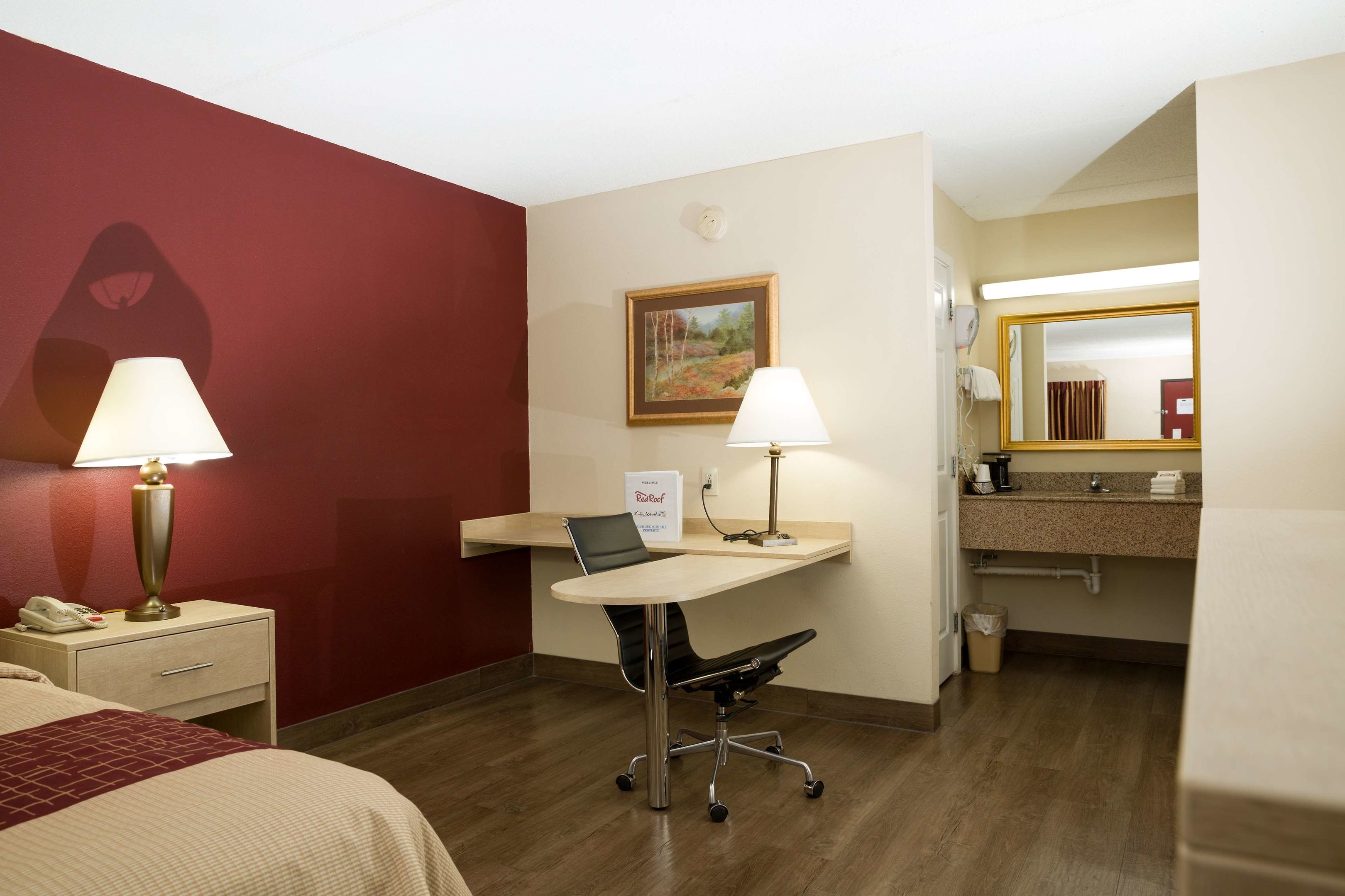 red roof inn and suites pigeon forge parkway