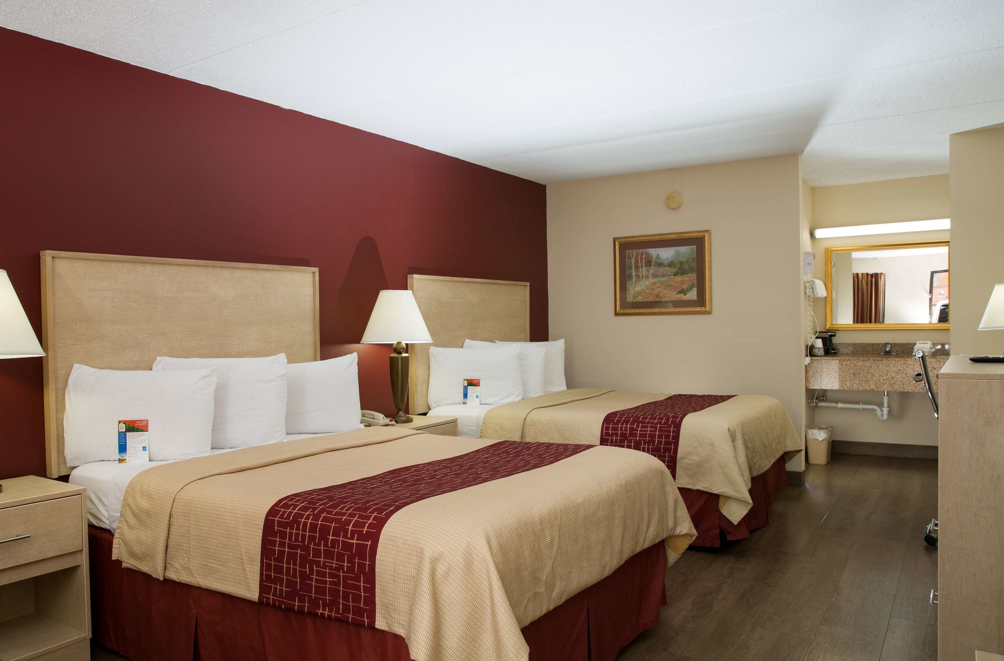 red roof inn and suites pigeon forge parkway