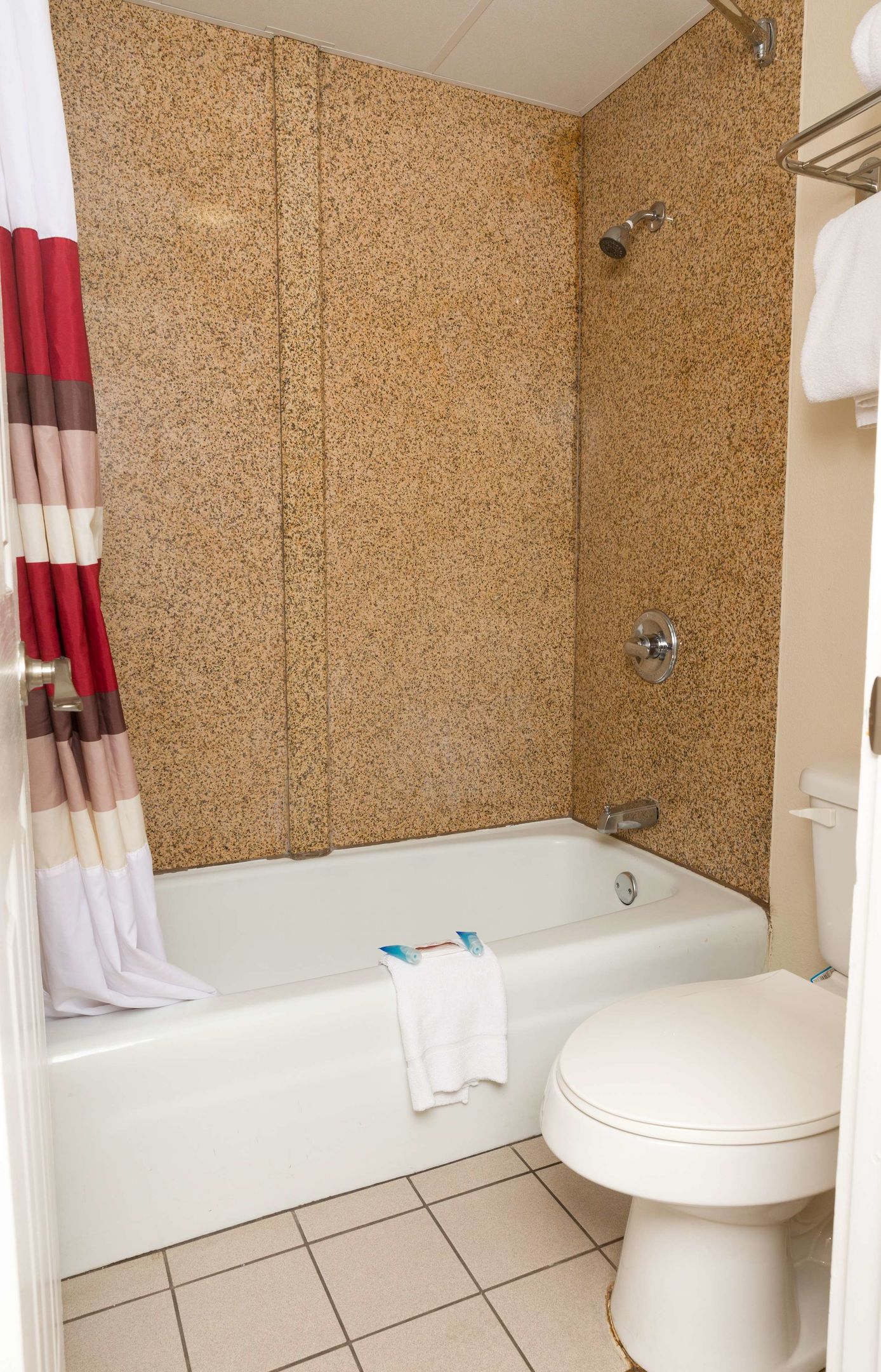 red roof inn and suites pigeon forge parkway