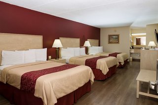 red roof inn and suites pigeon forge parkway