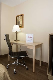 red roof inn and suites pigeon forge parkway