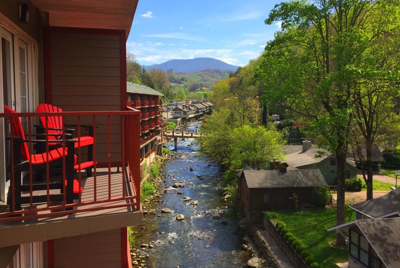 baymont by wyndham gatlinburg on the river