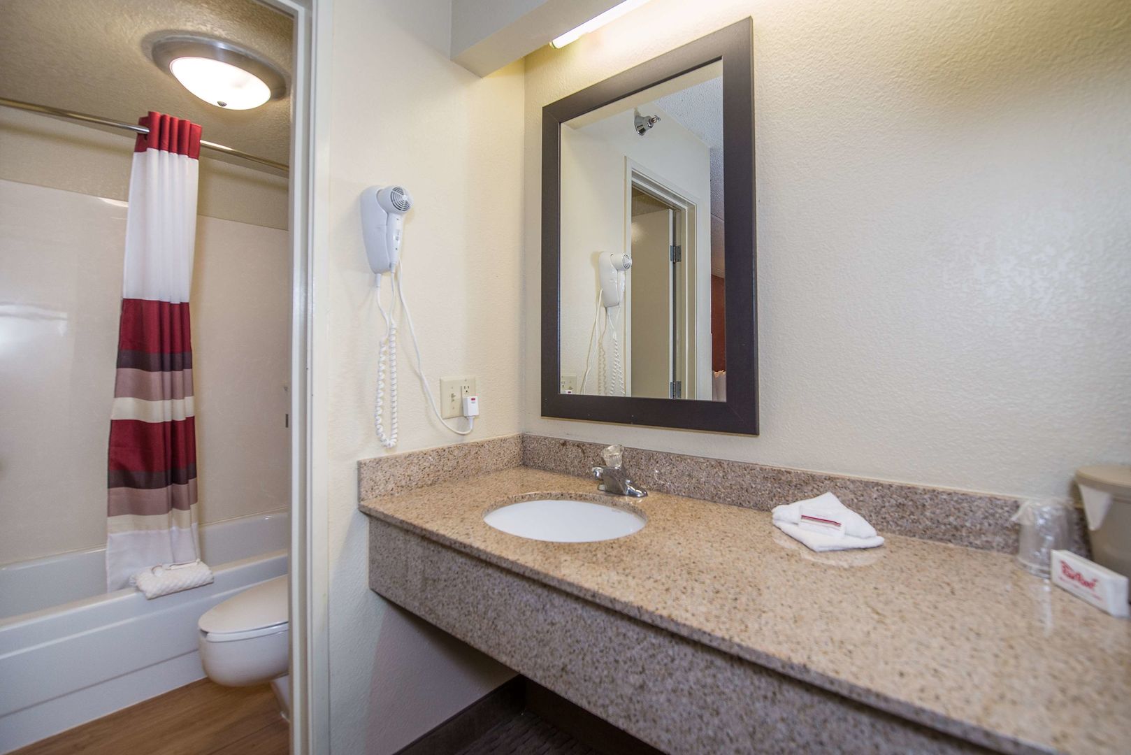 red roof inn tampa brandon