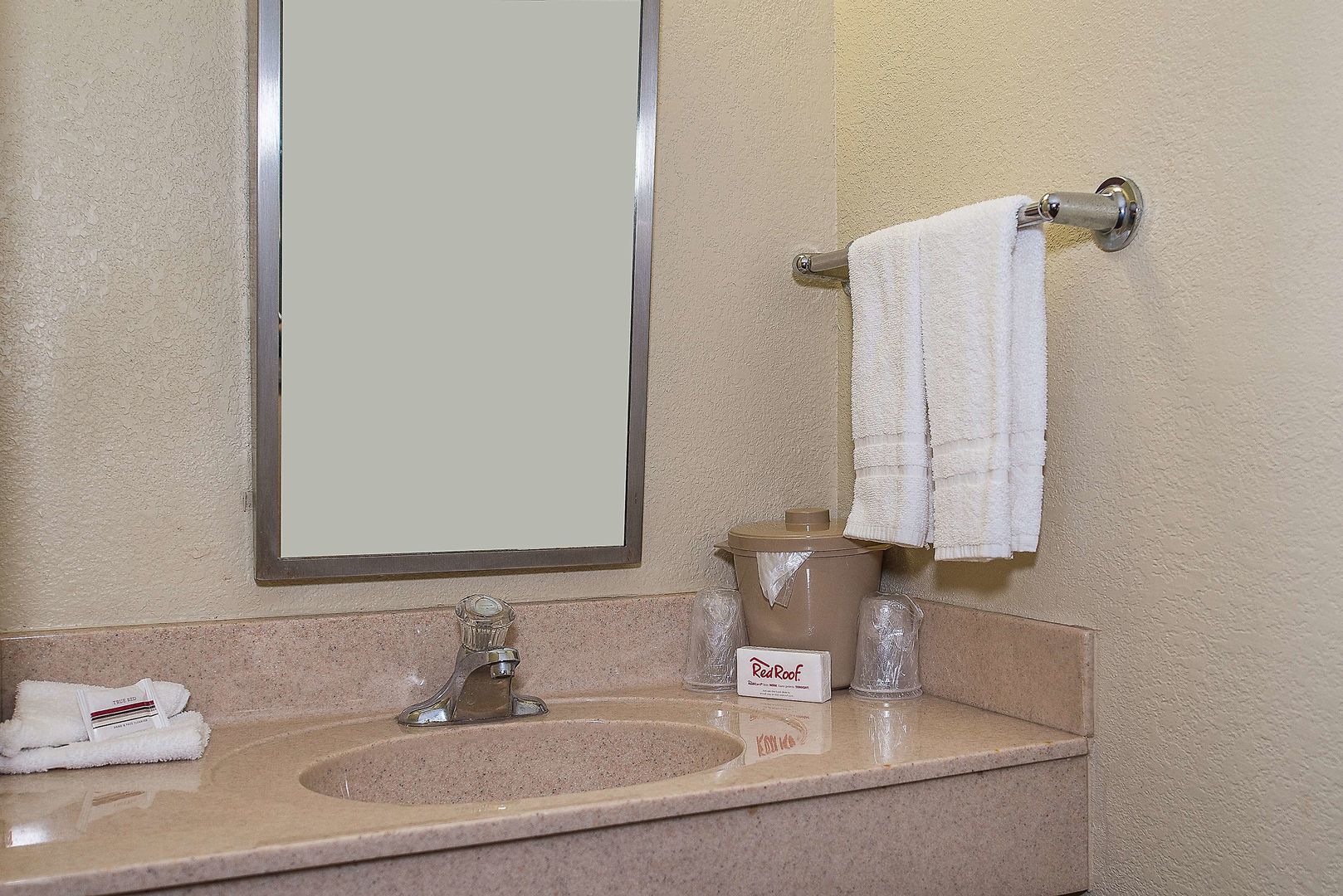 red roof inn tampa brandon