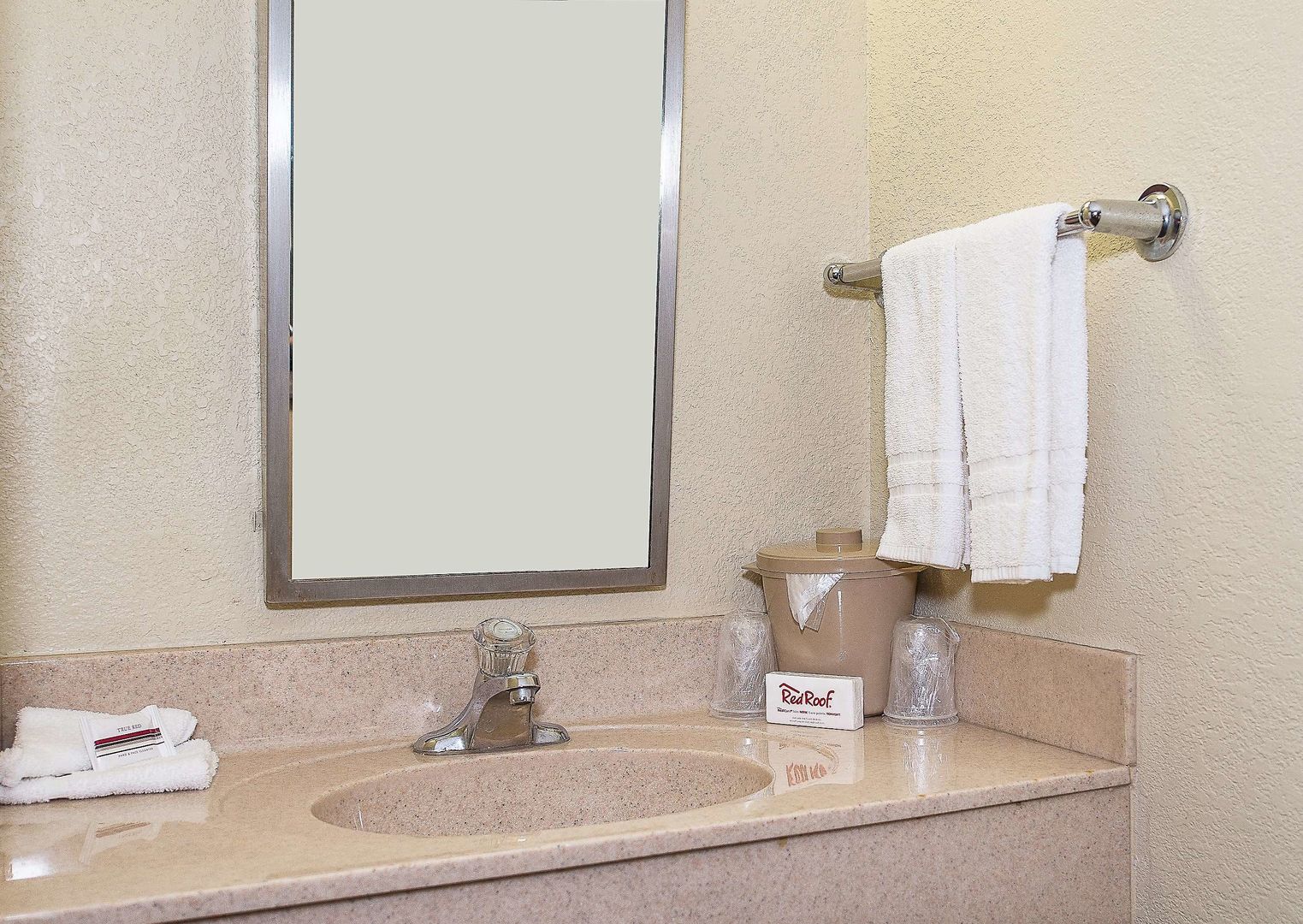 red roof inn tampa brandon