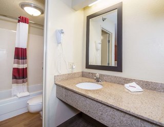 red roof inn tampa brandon