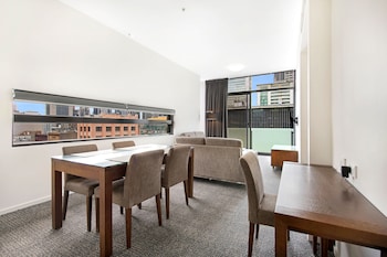 melbourne cbd central apartment hotel