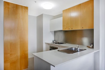melbourne cbd central apartment hotel