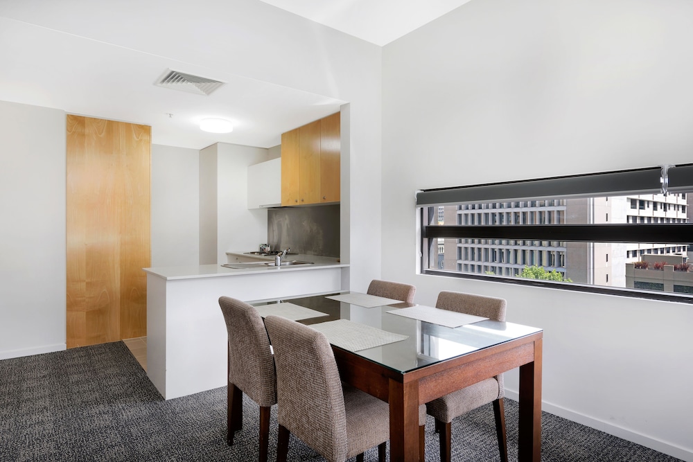 melbourne cbd central apartment hotel