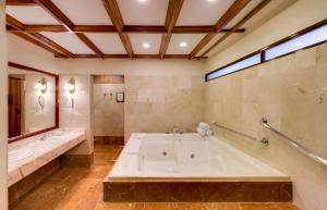 Doubletree By Hilton Cariari - San Jose Costa Rica,Ciudad Cariari>>Barva,4 star