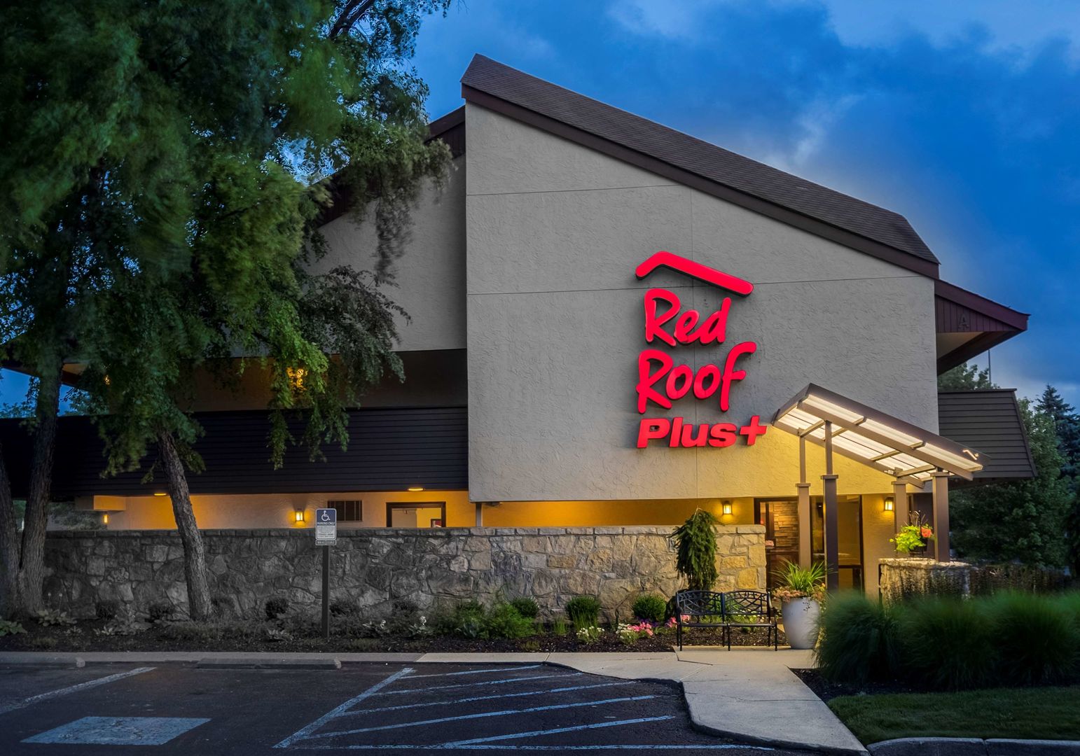 red roof inn plus columbus dublin