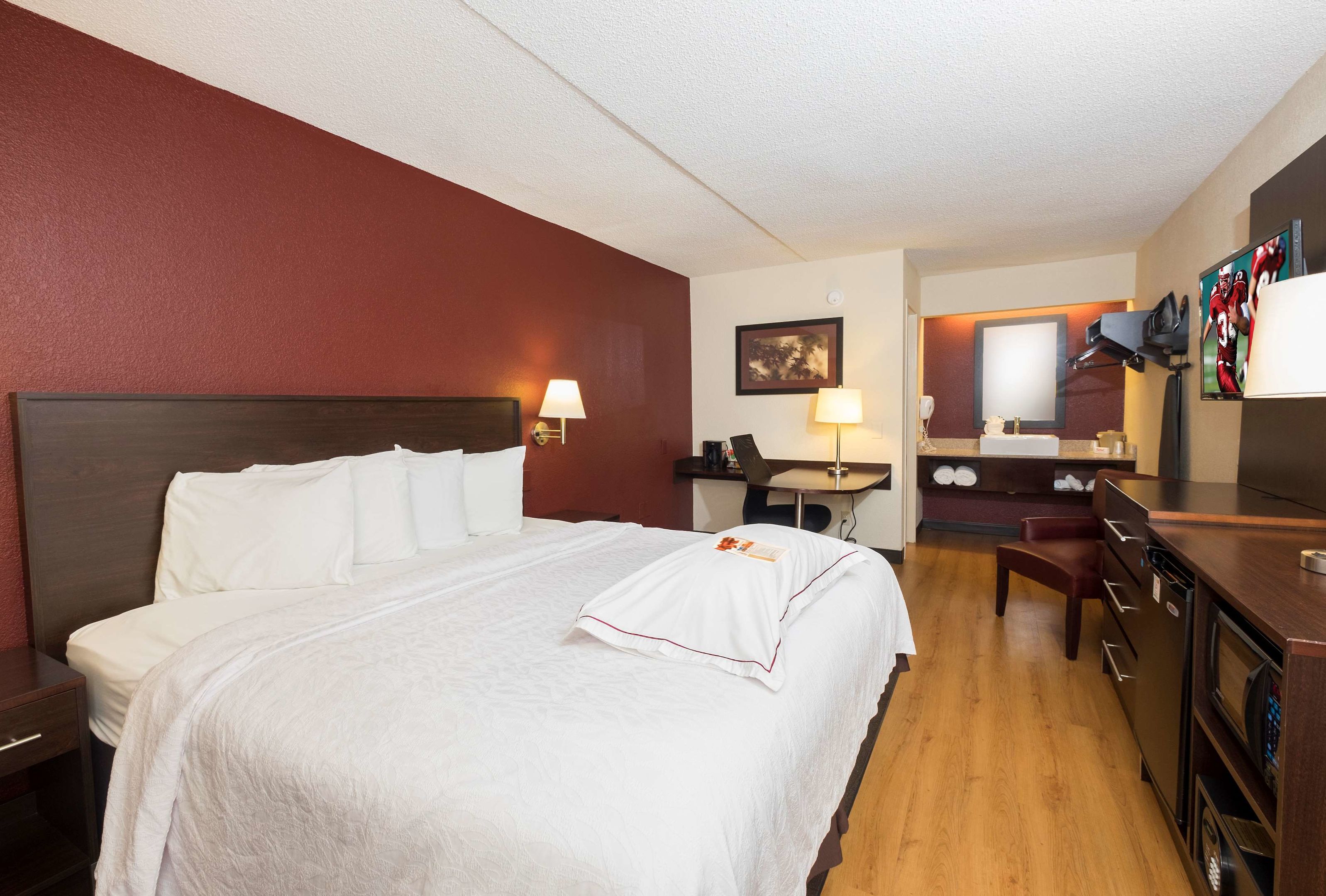 red roof inn plus columbus dublin