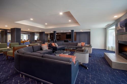 courtyard by marriott cincinnati airport