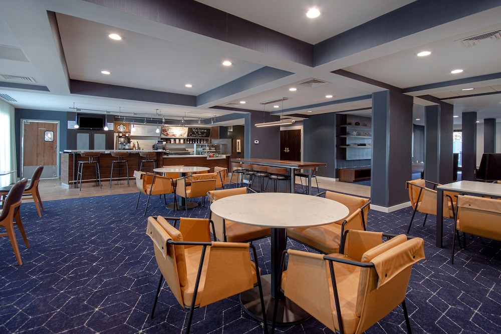 courtyard by marriott cincinnati airport