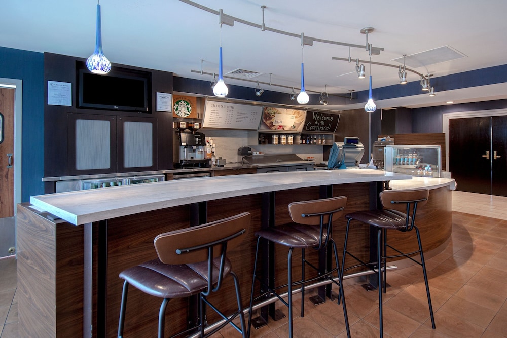 courtyard by marriott cincinnati airport