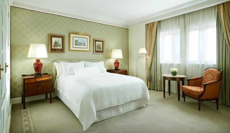 the palace a luxury collection hotel madrid