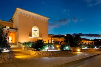 marriotts club son antem