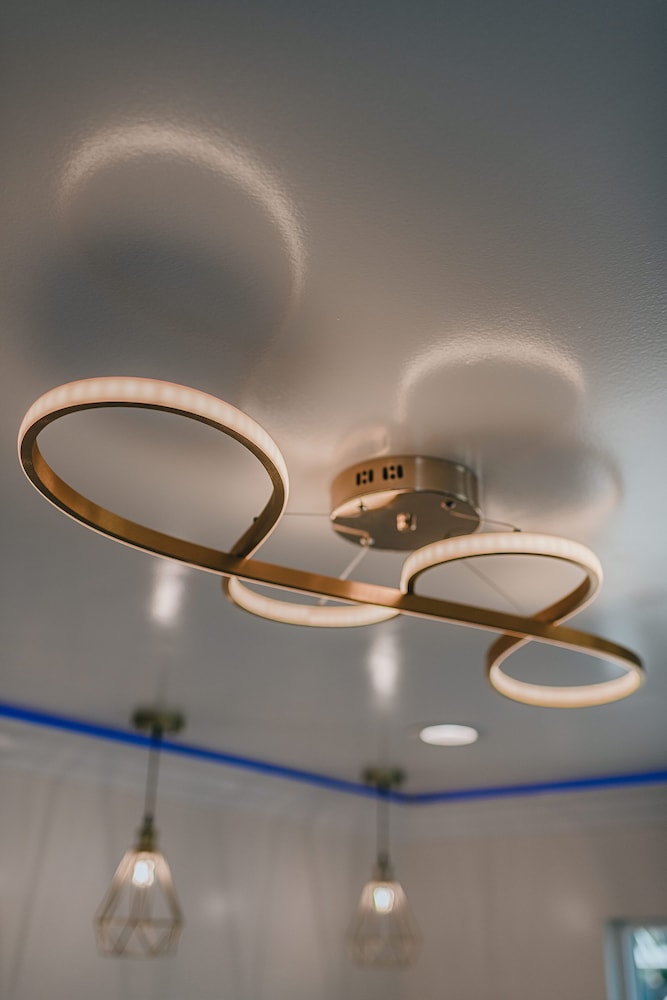 sea air inn and suites downtown restaurant row