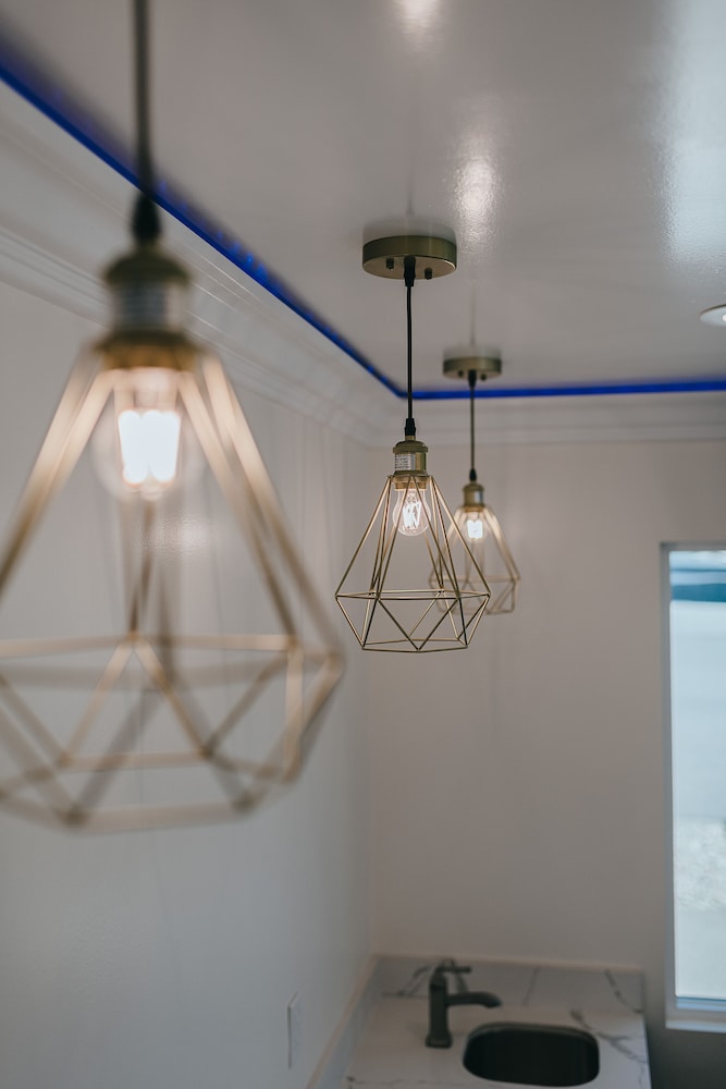 sea air inn and suites downtown restaurant row