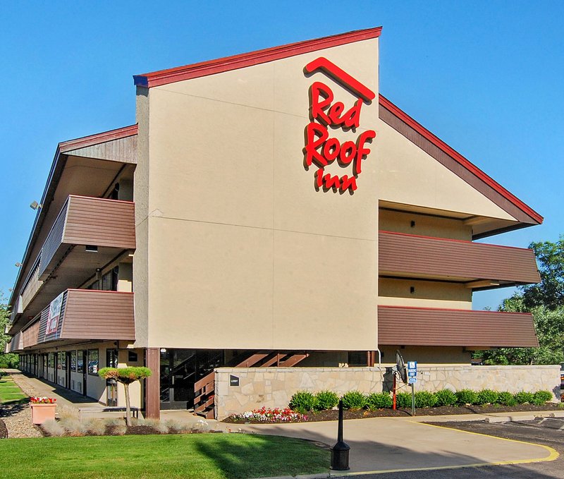 Red Roof Inn Toledo - University