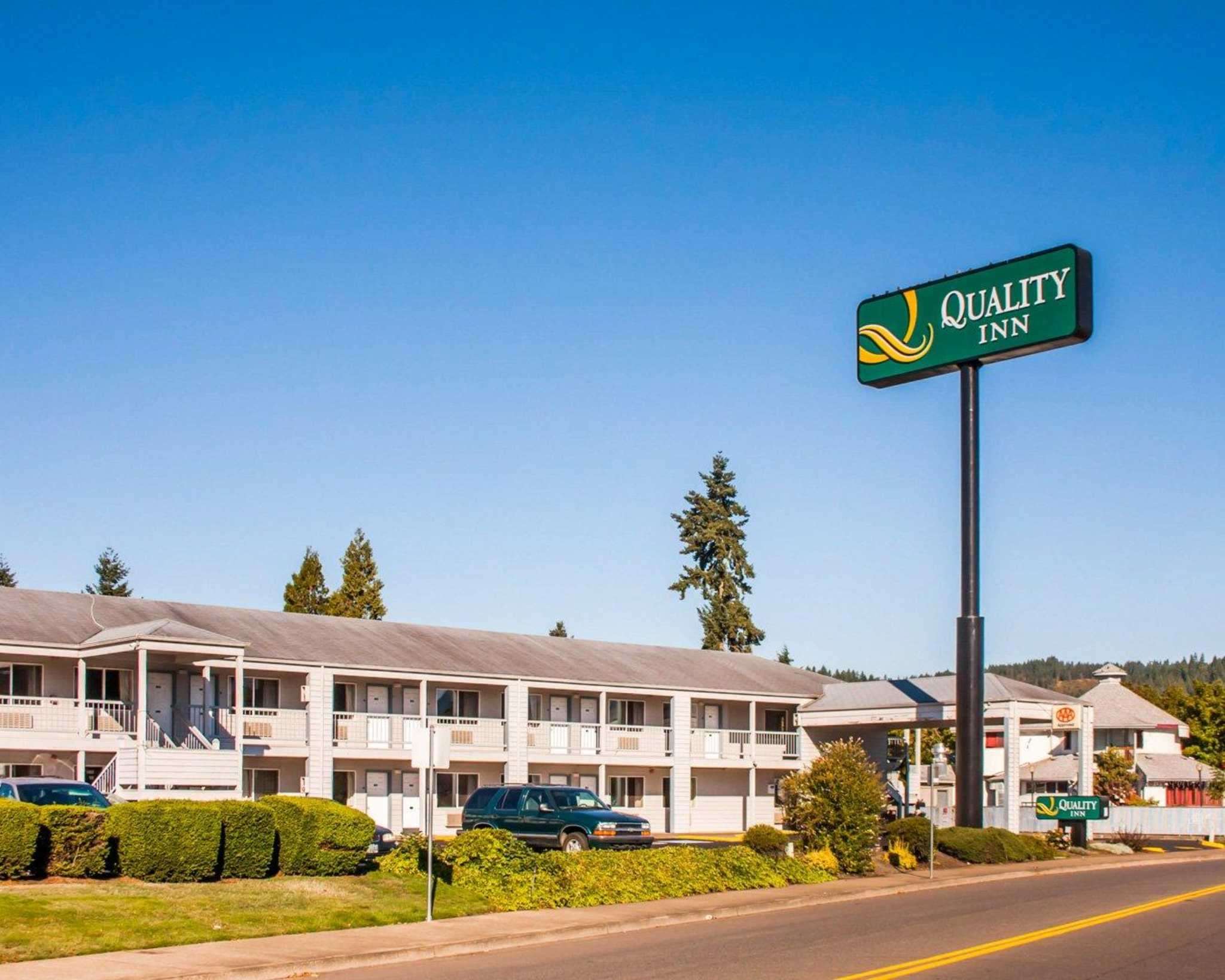 cottage grove inn