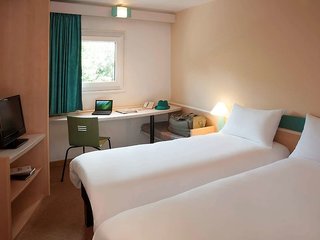 ibis reims tinqueux
