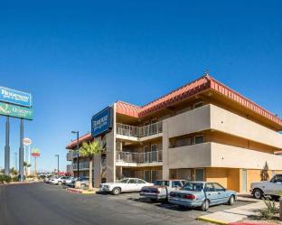 rodeway inn and suites