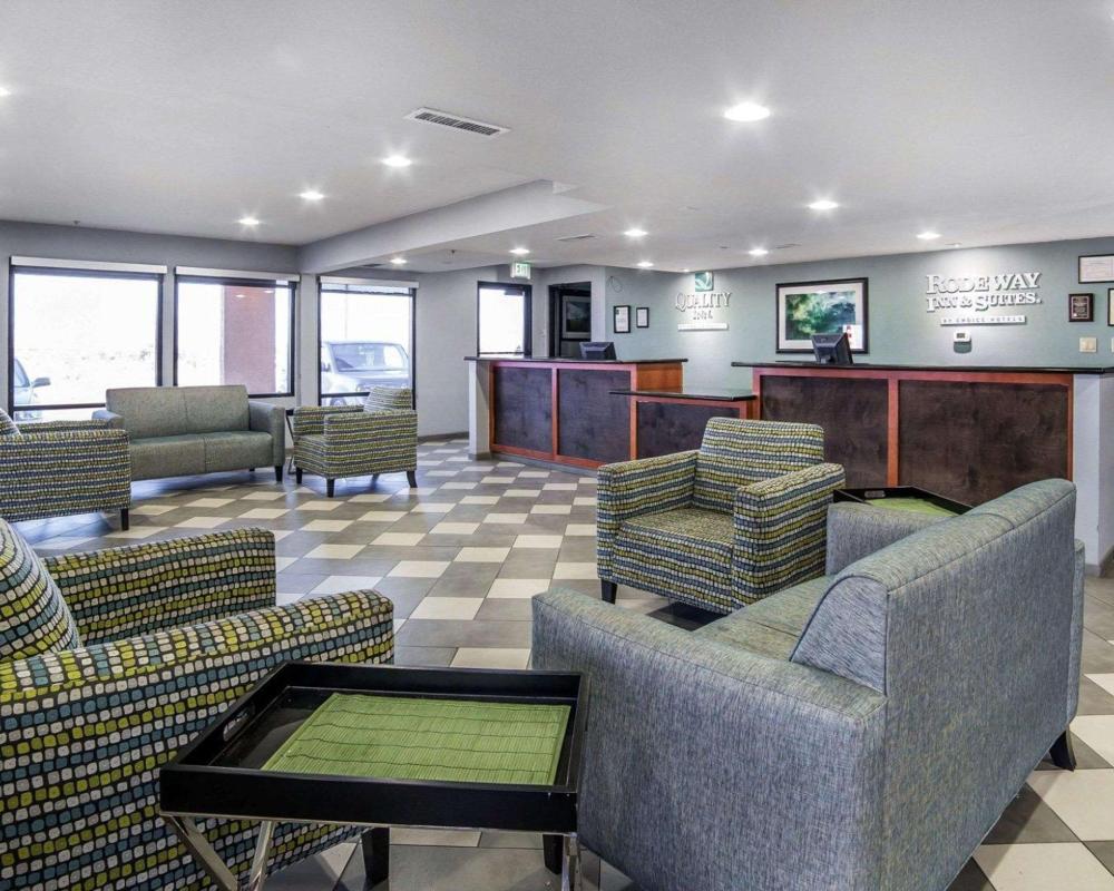 rodeway inn and suites