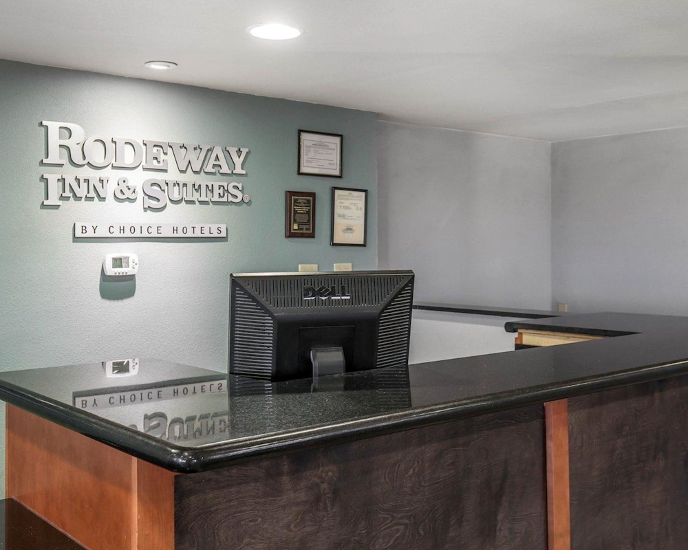 rodeway inn and suites