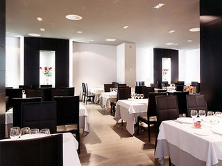 hotel silken coliseum