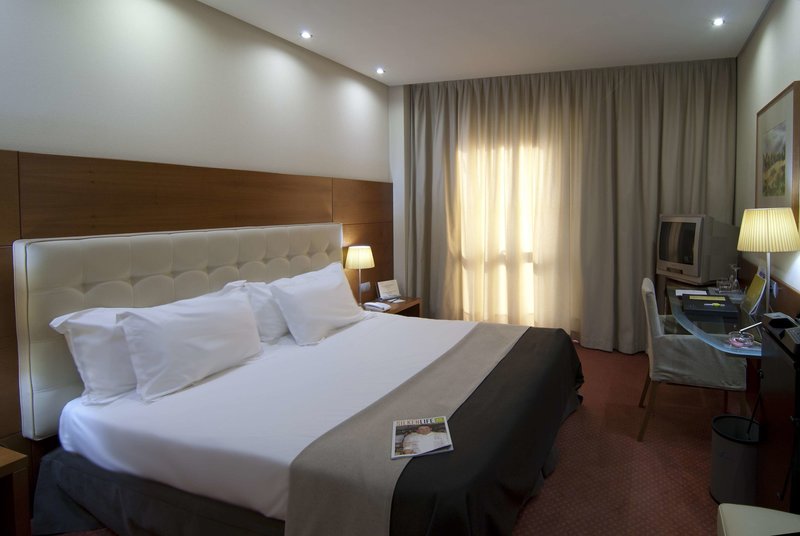 hotel silken coliseum