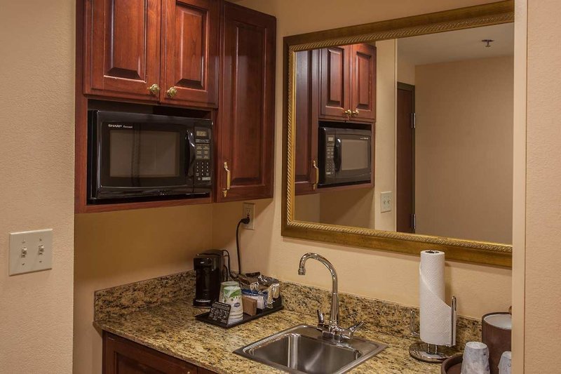 hampton inn and suites stillwater