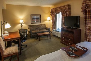 hampton inn and suites stillwater