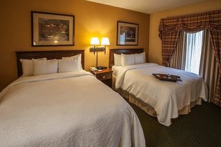 hampton inn and suites stillwater
