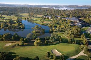 Country Club Tasmania,Prospect>>Launceston,5 star