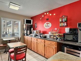 Super 8 By Wyndham Monticello Ar,Monticello>>Crossett,2 star