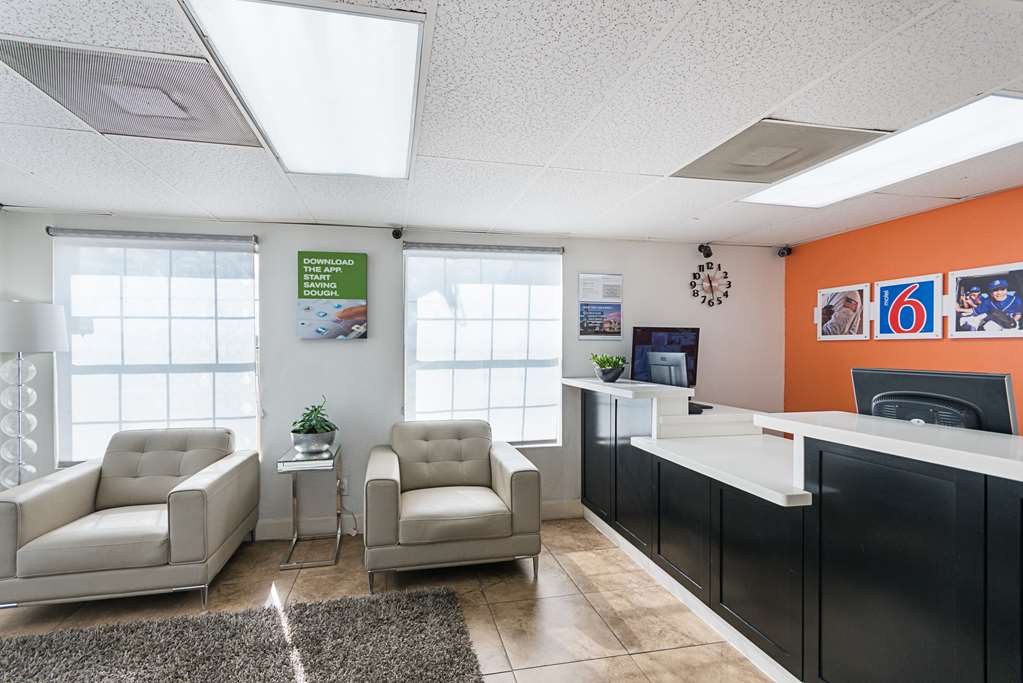 motel 6 livingston tx