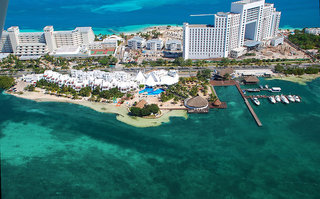 Sunset Marina Resort & Yacht Club,In Avenida Kukulkan (Hotel Zone),4 star