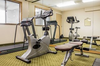 Quality Inn & Suites Moline - Quad Cities,Milan>>East Moline,3 star